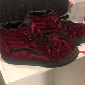 Velvet vans